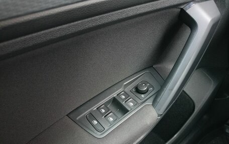 Volkswagen Tiguan II, 2021 год, 2 799 000 рублей, 13 фотография
