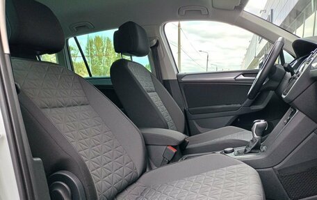 Volkswagen Tiguan II, 2021 год, 2 799 000 рублей, 15 фотография