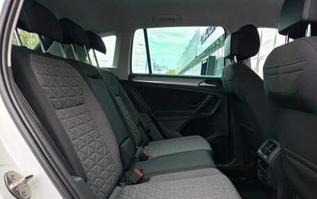 Volkswagen Tiguan II, 2021 год, 2 799 000 рублей, 16 фотография