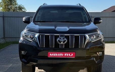Toyota Land Cruiser Prado 150 рестайлинг 2, 2018 год, 3 980 000 рублей, 1 фотография