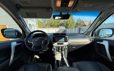 Toyota Land Cruiser Prado 150 рестайлинг 2, 2018 год, 3 980 000 рублей, 7 фотография