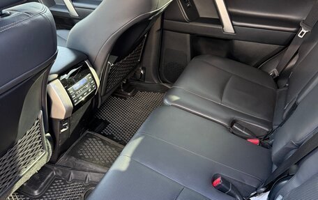 Toyota Land Cruiser Prado 150 рестайлинг 2, 2018 год, 3 980 000 рублей, 9 фотография