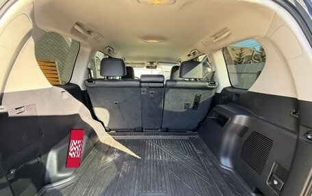 Toyota Land Cruiser Prado 150 рестайлинг 2, 2018 год, 3 980 000 рублей, 12 фотография