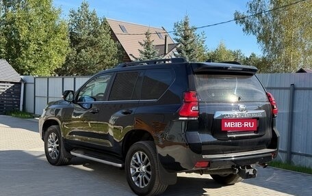 Toyota Land Cruiser Prado 150 рестайлинг 2, 2018 год, 3 980 000 рублей, 6 фотография