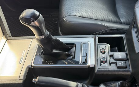 Toyota Land Cruiser Prado 150 рестайлинг 2, 2018 год, 3 980 000 рублей, 16 фотография