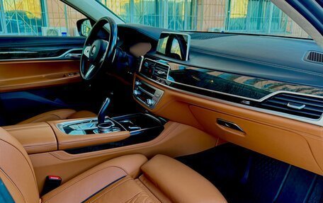 BMW 7 серия, 2022 год, 8 900 000 рублей, 13 фотография