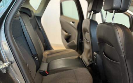 Opel Astra J, 2011 год, 512 000 рублей, 14 фотография