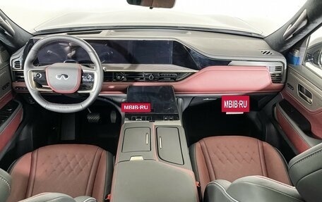 Infiniti QX80, 2024 год, 17 600 000 рублей, 12 фотография