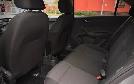 Skoda Rapid I, 2017 год, 990 000 рублей, 13 фотография