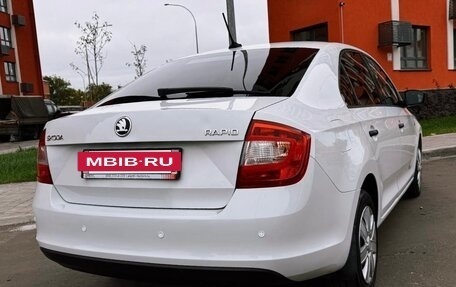 Skoda Rapid I, 2017 год, 990 000 рублей, 7 фотография