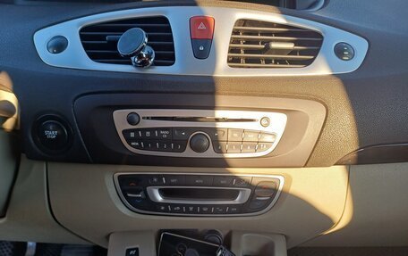 Renault Scenic III, 2010 год, 749 000 рублей, 16 фотография