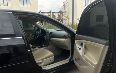 Toyota Camry, 2009 год, 1 050 000 рублей, 10 фотография