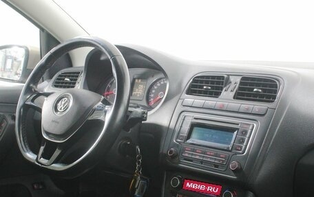 Volkswagen Polo VI (EU Market), 2015 год, 925 000 рублей, 11 фотография