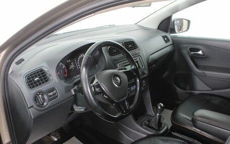 Volkswagen Polo VI (EU Market), 2015 год, 925 000 рублей, 16 фотография