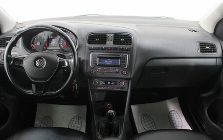 Volkswagen Polo VI (EU Market), 2015 год, 925 000 рублей, 14 фотография