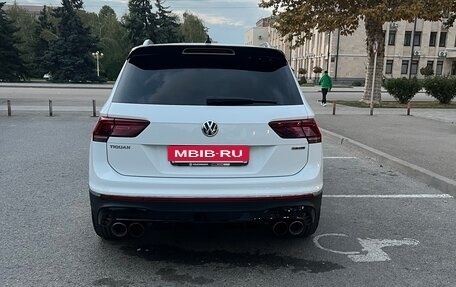 Volkswagen Tiguan II, 2018 год, 2 950 000 рублей, 5 фотография