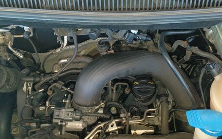 Volkswagen Caravelle T5, 2013 год, 1 725 000 рублей, 13 фотография