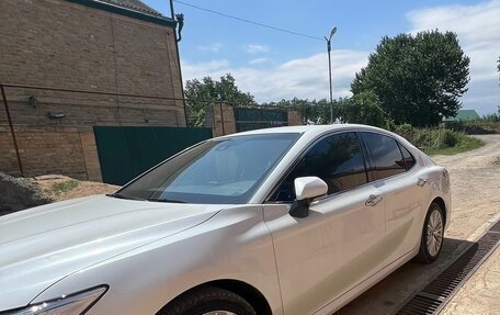 Toyota Camry, 2019 год, 2 600 000 рублей, 5 фотография