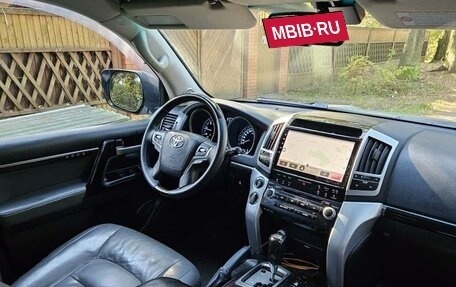 Toyota Land Cruiser 200, 2008 год, 2 690 000 рублей, 5 фотография