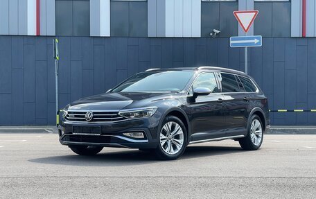 Volkswagen Passat B8 рестайлинг, 2021 год, 4 450 000 рублей, 1 фотография