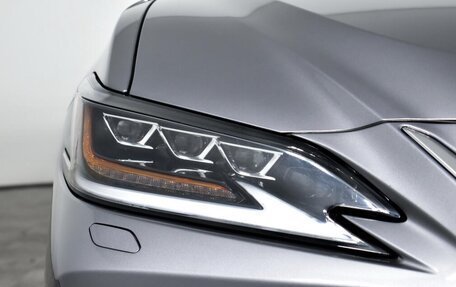 Lexus ES VII, 2019 год, 4 500 000 рублей, 13 фотография