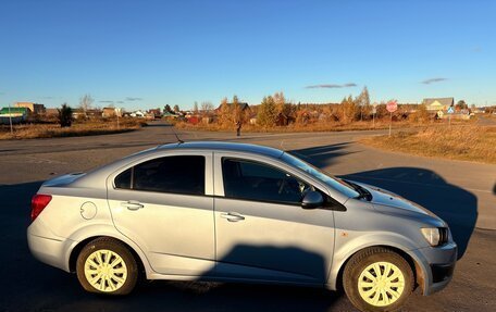 Chevrolet Aveo III, 2013 год, 600 000 рублей, 2 фотография