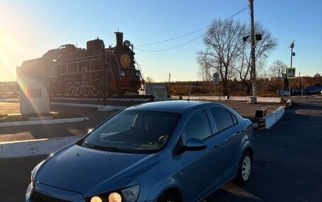 Chevrolet Aveo III, 2013 год, 600 000 рублей, 3 фотография