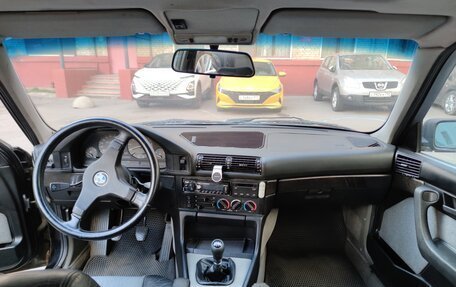 BMW 5 серия, 1988 год, 230 000 рублей, 17 фотография