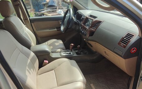 Toyota Fortuner I, 2013 год, 2 300 000 рублей, 11 фотография