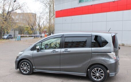 Honda Freed I, 2012 год, 1 075 000 рублей, 5 фотография