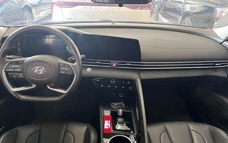 Hyundai Elantra, 2023 год, 1 560 000 рублей, 9 фотография