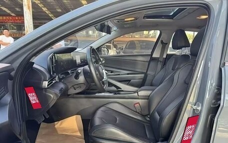 Hyundai Elantra, 2023 год, 1 560 000 рублей, 6 фотография