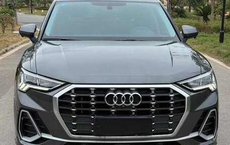 Audi Q3, 2022 год, 2 700 000 рублей, 2 фотография