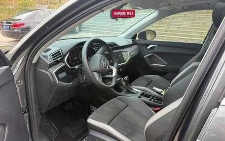 Audi Q3, 2022 год, 2 700 000 рублей, 8 фотография