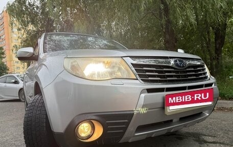 Subaru Forester, 2010 год, 1 000 000 рублей, 21 фотография