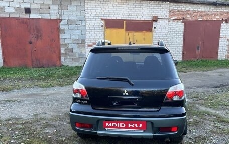 Mitsubishi Outlander III рестайлинг 3, 2005 год, 510 000 рублей, 7 фотография