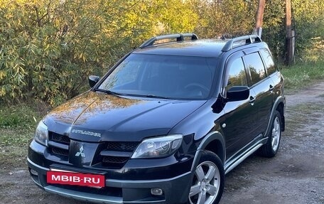 Mitsubishi Outlander III рестайлинг 3, 2005 год, 510 000 рублей, 2 фотография