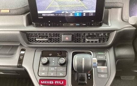 Honda Stepwgn, 2022 год, 2 080 000 рублей, 11 фотография