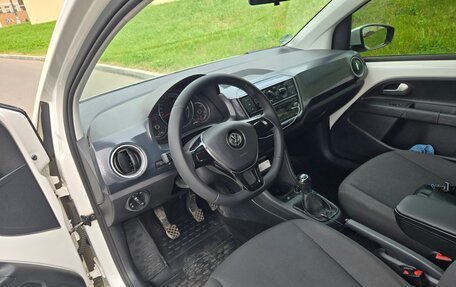 Volkswagen up! I рестайлинг, 2018 год, 1 250 000 рублей, 7 фотография