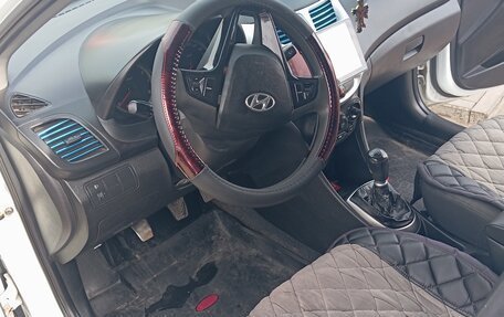 Hyundai Solaris II рестайлинг, 2014 год, 695 000 рублей, 6 фотография