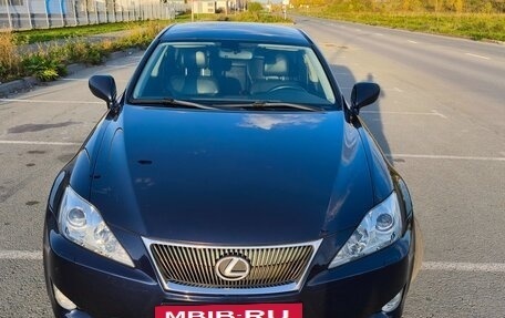 Lexus IS II рестайлинг 2, 2008 год, 1 550 000 рублей, 3 фотография
