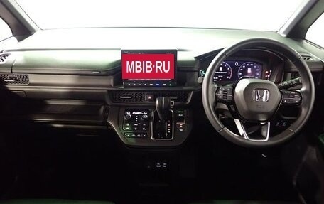 Honda Stepwgn, 2022 год, 2 055 000 рублей, 27 фотография