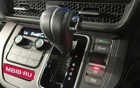 Honda Stepwgn, 2022 год, 2 050 000 рублей, 15 фотография