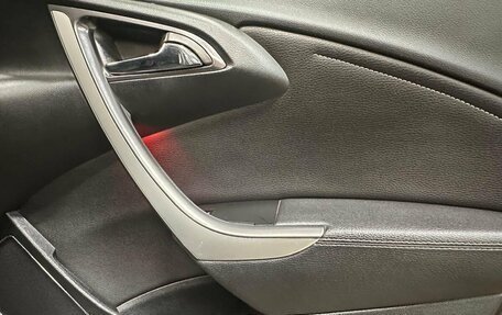 Opel Astra J, 2011 год, 777 000 рублей, 11 фотография