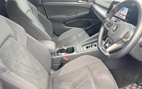 Volkswagen Golf VIII, 2021 год, 1 600 000 рублей, 8 фотография