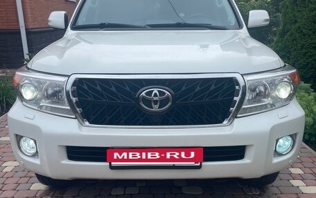 Toyota Land Cruiser 200, 2014 год, 4 150 000 рублей, 7 фотография