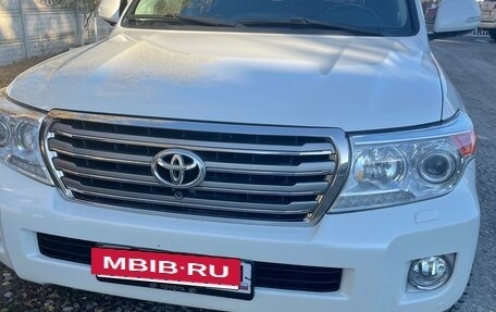 Toyota Land Cruiser 200, 2014 год, 4 150 000 рублей, 2 фотография