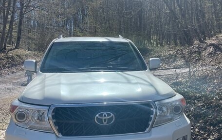 Toyota Land Cruiser 200, 2014 год, 4 150 000 рублей, 3 фотография
