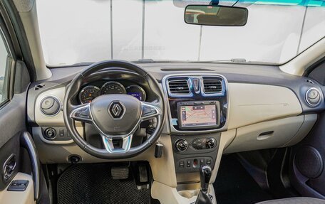 Renault Logan II, 2018 год, 995 000 рублей, 6 фотография
