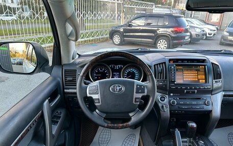 Toyota Land Cruiser 200, 2009 год, 2 799 000 рублей, 18 фотография